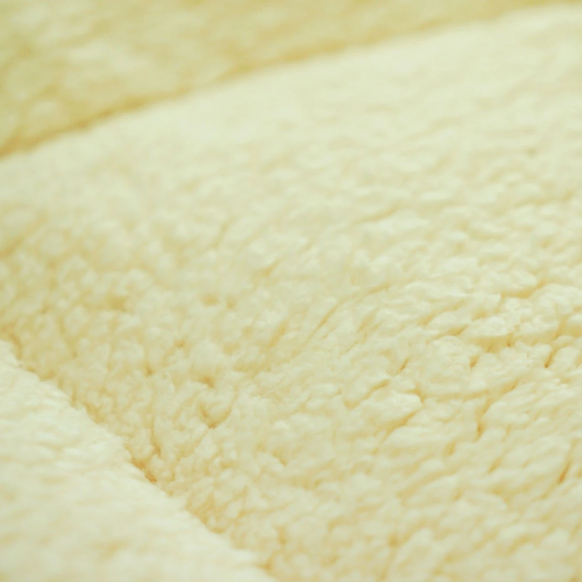 1600GSM Sherpa Winter Mattress Topper Single 4 1600GSM Sherpa Winter Mattress Topper Single - Image 4