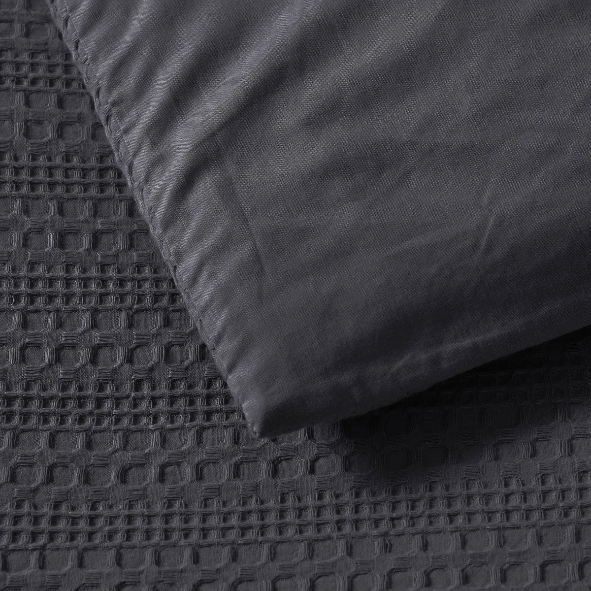Bianca Kahlani Charcoal Waffle Quilt Cover Set Single 5 Bianca Kahlani Charcoal Waffle Quilt Cover Set Single - Image 5