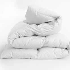 Casa Decor Silk Touch Quilt 360GSM All Seasons Antibacterial Hypoallergenic Single White -Home Luxe Store casa decor silk touch quilt 360gsm all seasons antibacterial hypoallergenic single white bedzy australia 377384