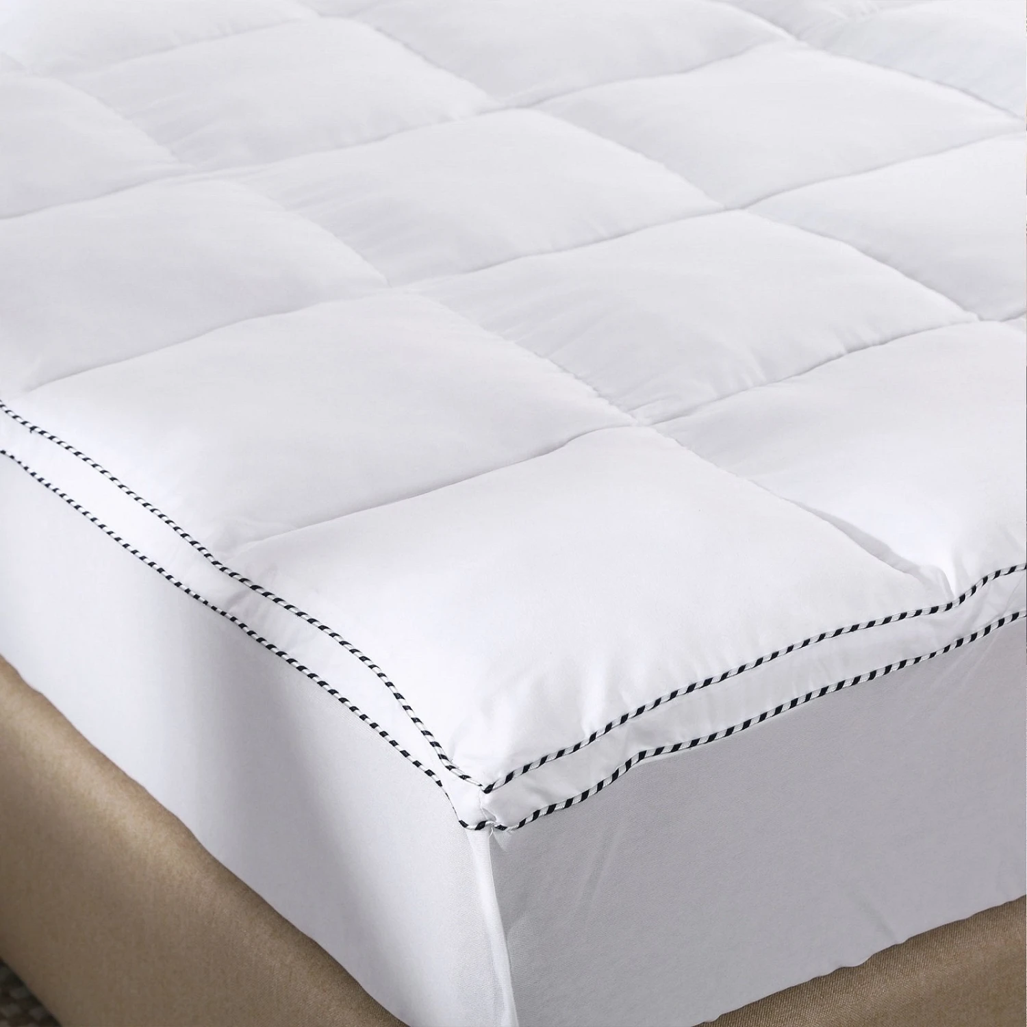 Royal Comfort 1000GSM Luxury Bamboo Fabric Gusset Mattress Pad Topper Cover King White 3 Royal Comfort 1000GSM Luxury Bamboo Fabric Gusset Mattress Pad Topper Cover King White - Image 3